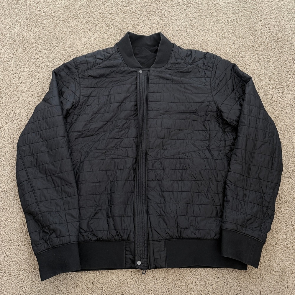 Lululemon Switch Over Bomber Jacket Mens L Black Full Zip Reversible Puffer